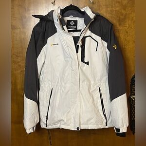 Gemyse White and Black Hooded Ski ⛷️ Jacket- as seen viral on tictok